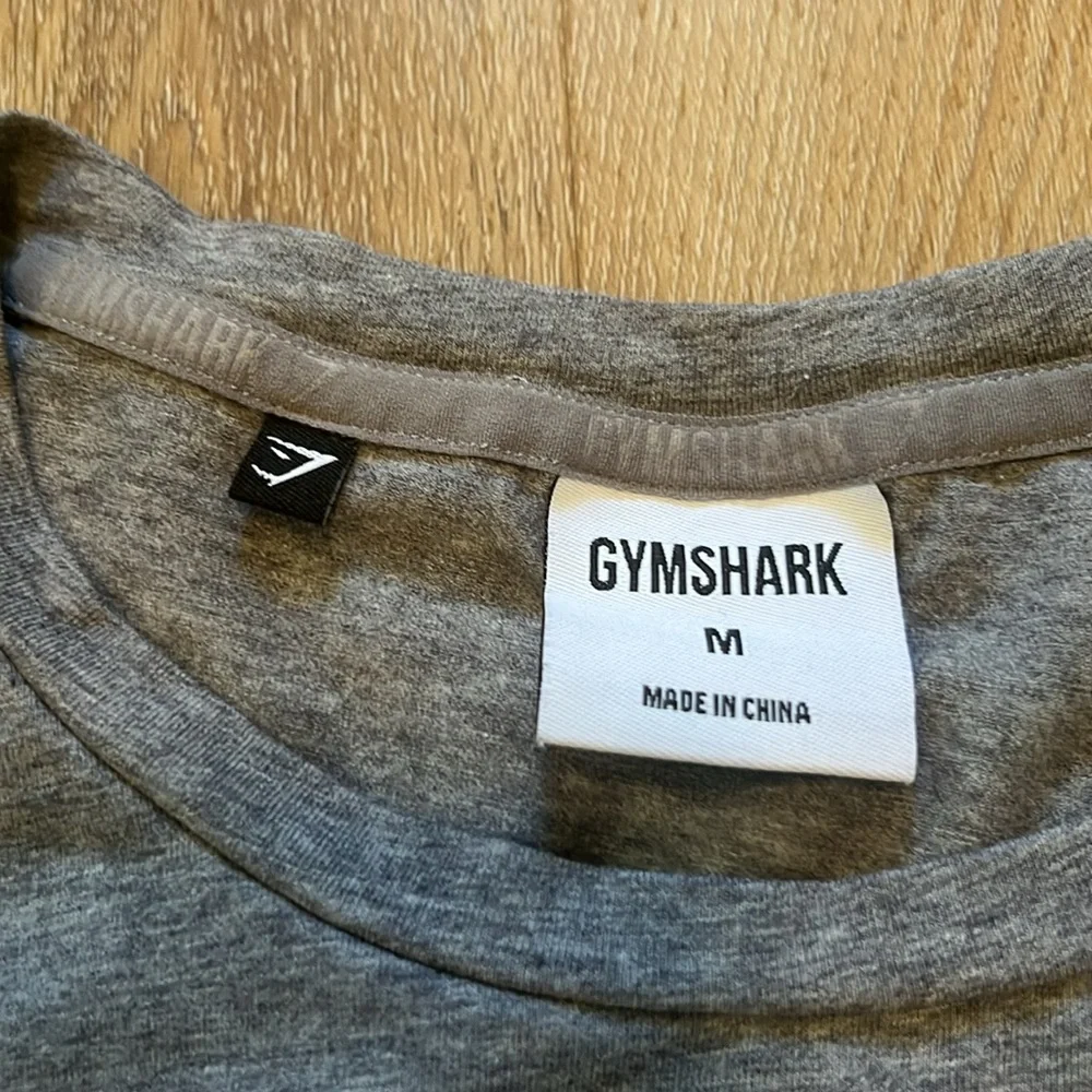 Medium, gray gym, shark T-shirt